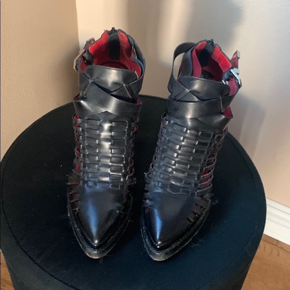 Vintage Jeffrey Campbell booties